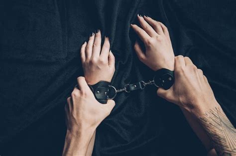 apa itu genre bdsm|Memahami BDSM dan Perbedaannya dengan Penyimpangan。